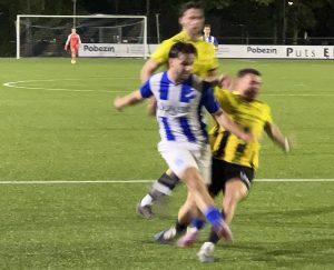2e kwalificatieronde KNVB-beker : EVV Echt – Halsteren. 1