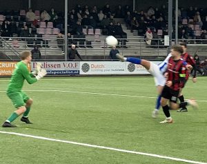 Aron Gielen : 250 competitieduels voor EVV Echt 3
