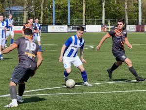 EVV Echt haalt uit tegen Maastricht West : 10-0 4