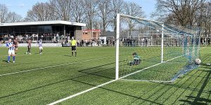 EVV Echt haalt uit tegen Maastricht West : 10-0 7
