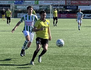 EVV Echt  op bezoek bij koploper Achilles Veen 2