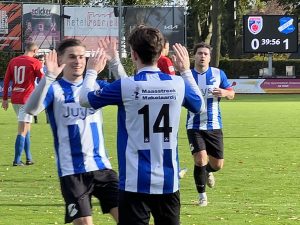 EVV Echt op bezoek bij SV Venray 2