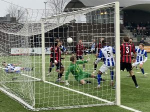 EVV Echt sluit 1e seizoenshelft af tegen OJC Rosmalen 9