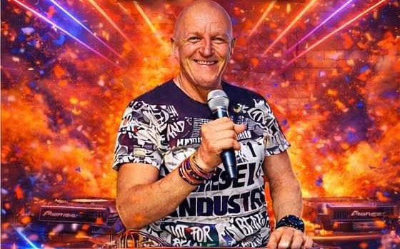 Zaterdagavond Dj Will na afloop EVV Echt - SteDoCo.