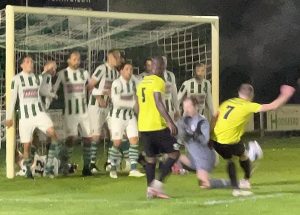 Zaterdagavond : 600e duel EVV Echt op landelijk niveau. 1