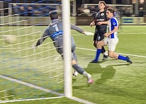 Zaterdagavond Limburgse derby EVV Echt - Groene Ster 2