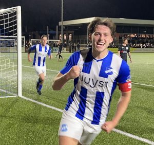 Zaterdagavond Limburgse derby EVV Echt - Groene Ster 3